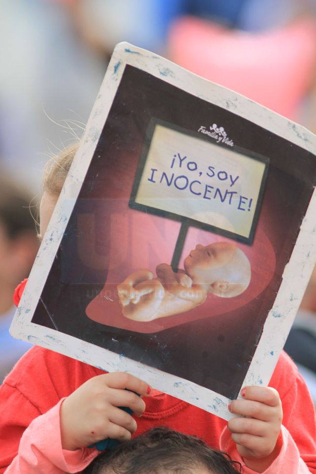 A tres días del debate en Diputados por la Ley del Aborto legal, Paraná marchó por las dos vidas