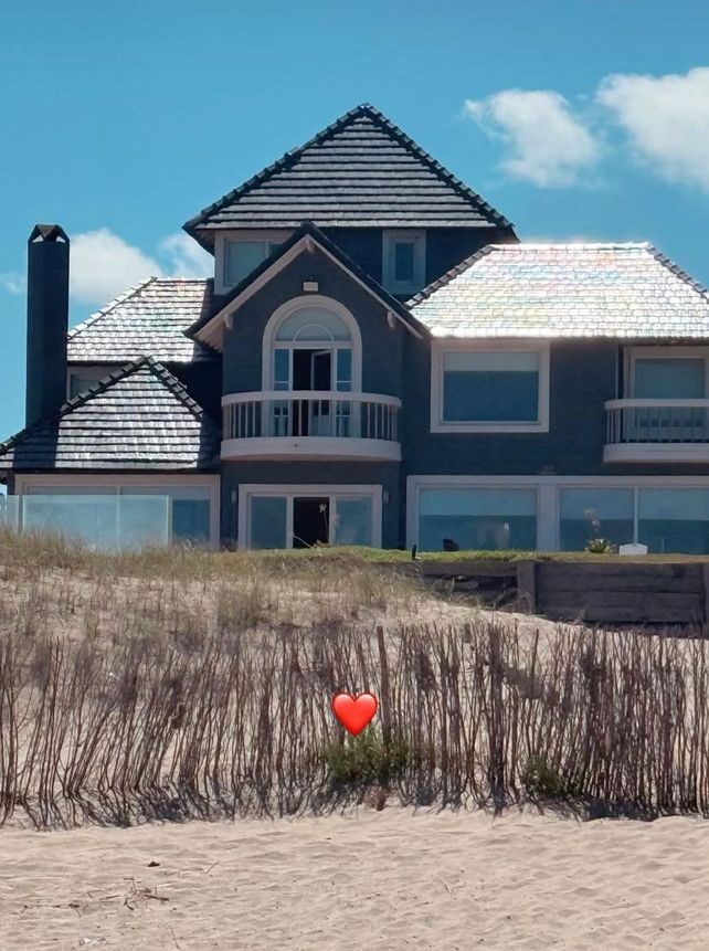 La foto que compartió Wanda Nara de la casa en la que están alojándose durante la temporada en Pinamar 