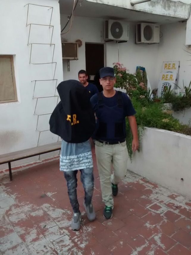 Investigan si el barra de Patronato detenido por matar en el Thompson fue quien tiroteó la casa del dirigente
