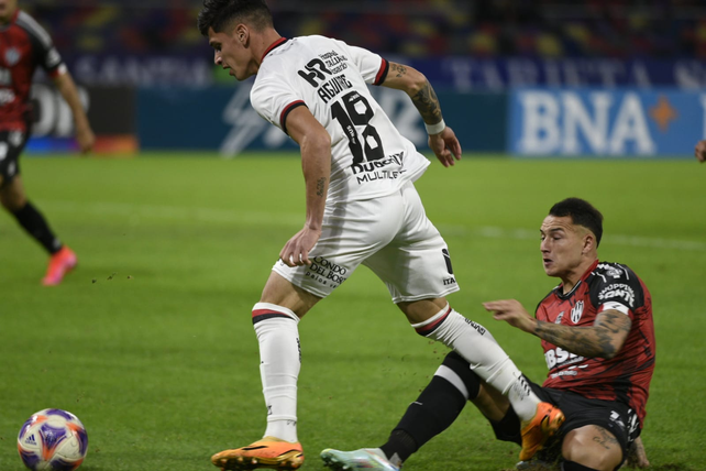Newells hizo figura al arquero Matías Mansilla, pero perdió 2 a 0 ante Central Córdoba