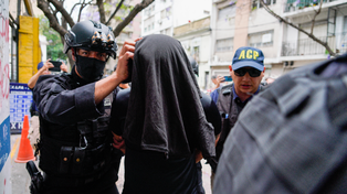 Andrés Pillín Bracamonte al ser trasladado a la Agencia de Control Policial. Será imputado la semana próxima.&nbsp;