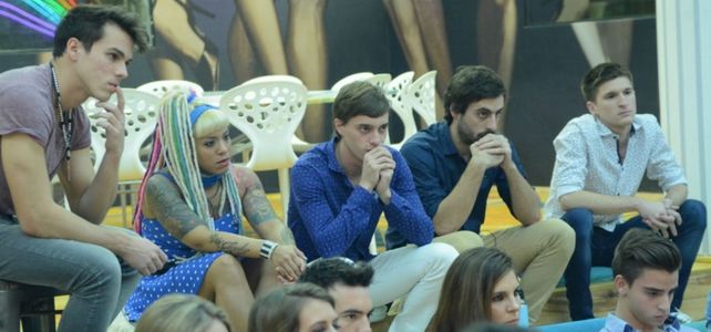 Los participantes de la casa más famosa preocupados por las sanciones que se vienen.