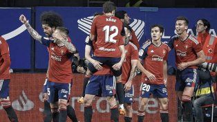Osasuna se acomoda en lo más alto de España al superar al Bilbao con minutos de Chimy Ávila.