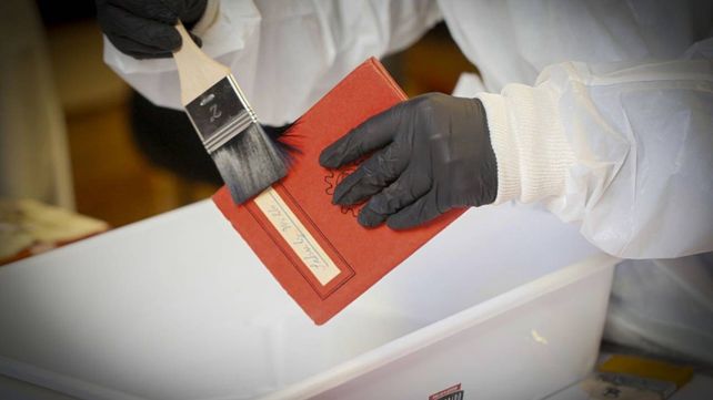 Cómo es el proceso de análisis del material nazi encontrado en la Corte Suprema