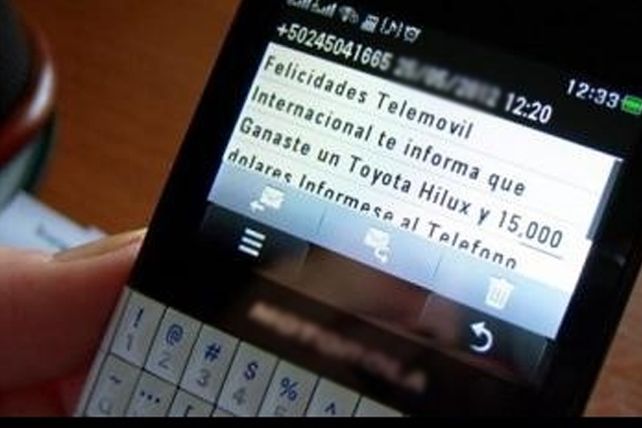 Alertan sobre estafas con mensajes de texto con premios como televisores y 0 KM