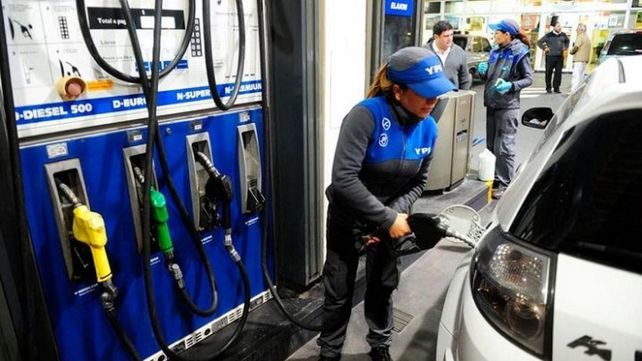 Desde hoy, YPF aumenta las naftas un 2,50 por ciento