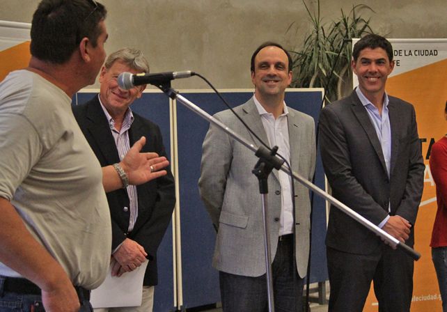 Promeba III: inauguraron obras del iluminación en el oeste de la ciudad