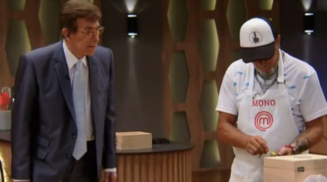 Atento. Silvio Soldán siguió de cerca lo que hicieron los participantes del reality.&nbsp;