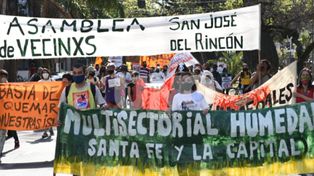 Ambientalistas se movilizaron en repudio de los incendios en la provincia