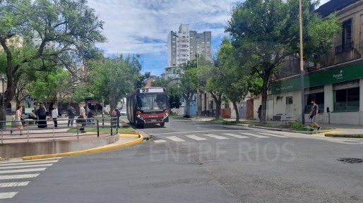 Un bloqueo de choferes de ERSA complicó el transporte en el área metropolitana y la conexión con Santa Fe