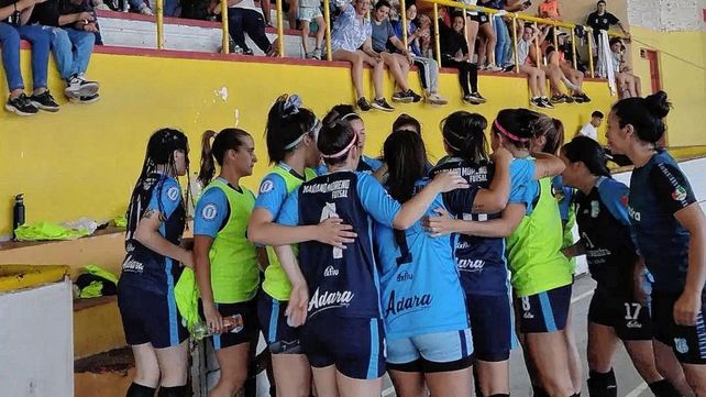 Los 5 equipos de Paraná están en octavos del Torneo Regional femenino de Futsal.