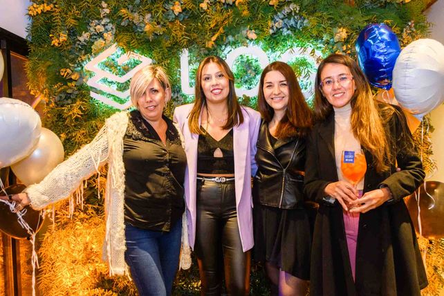 Karina Hernández, Verónica Figueroa, Paola Turello y Anabel Acosta Sosa