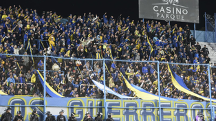 Los hinchas de Central ocuparon en su totalidad el sitio destinado en la popular.