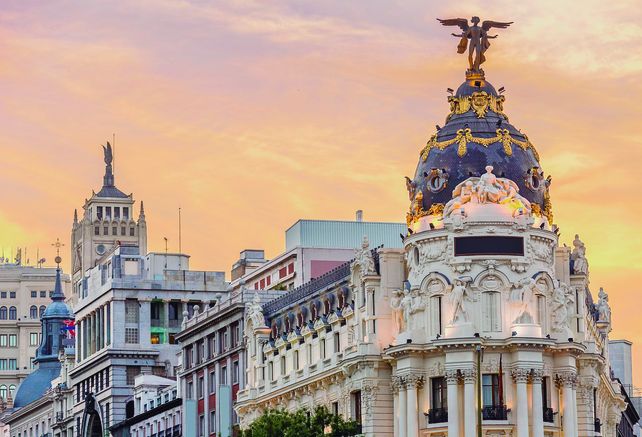 La ciudad de Europa destaca por su patrimonio, arte, gastronom&iacute;a y oferta de barrios creativos.