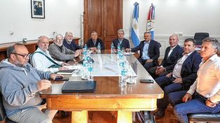El gobierno ofreció a estatales una suba del 31% en cuatro tramos con cláusula de revisión