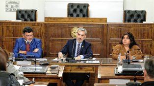 Comenzó el análisis al proyecto de sostenibilidad de la deuda pública provincial en el recinto de la Cámara de Senadores.