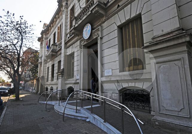 Registro Civil. Allí acuden las parejas para buscar la solución que no encuentran en la Justicia / Foto: Manuel Testi - Uno Santa Fe