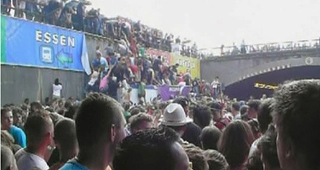 Suman 19 las personas muertas y anuncian que no se har&aacute; m&aacute;s el Love Parade