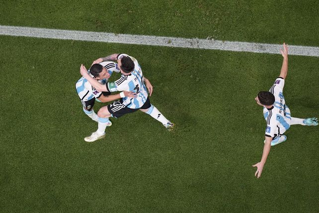 Qatar 2022: Argentina venció a México de la mano de Messi
