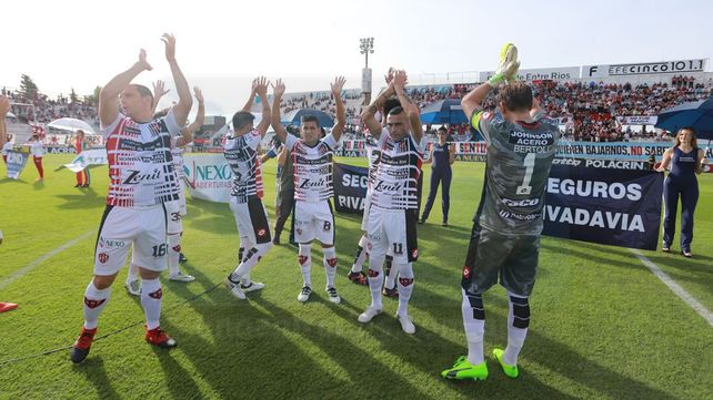 Todo el color de los partidos de Patronato y Atlético Paraná