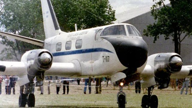 Trasladaron el avión ex Laer que estaba en el predio del Aeroclub de Sauce Montrull