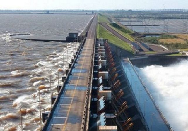 Yacyretá podría incrementar sus descargas debido a la tendencia creciente en el caudal.