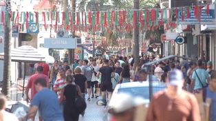 Explotaron la Peatonal y las avenidas comerciales de Santa Fe: gran afluencia de personas por las compras de Navidad