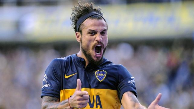 Además de jugar en Boca y la selección italiana, Daniel Osvaldo fue músico en la banda Barrio Viejo tras su retiro profesional.