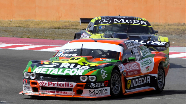 Jonatan Castellano y la Dodge del Galarza Racing de Acebal que llegó 3º en El Calafate. Ahora en Viedma