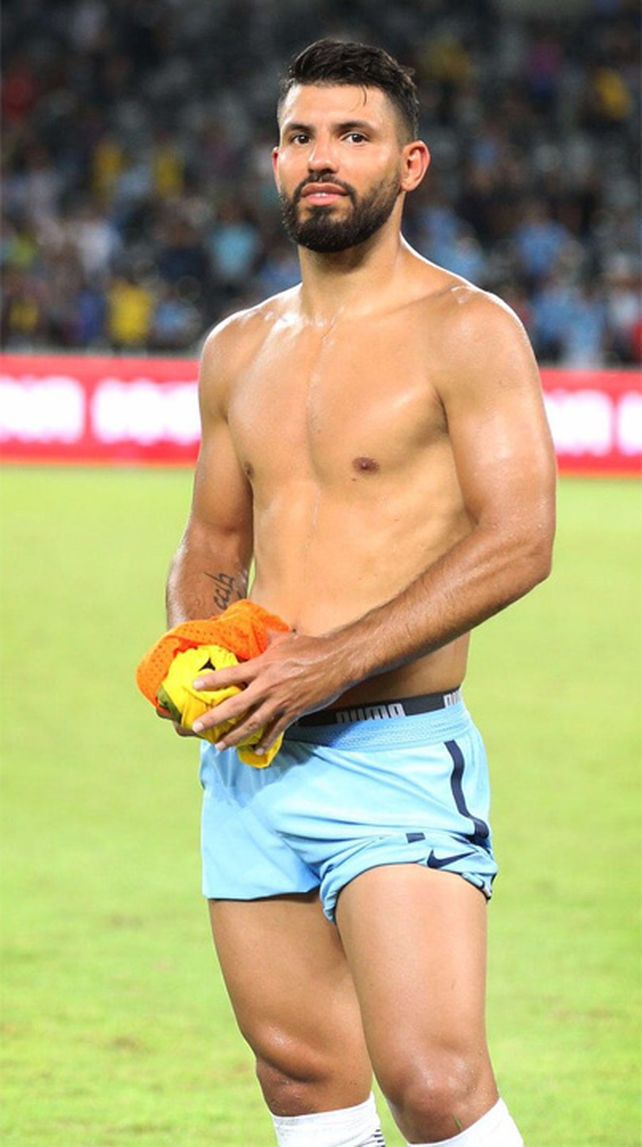 Al Kun lo tildaron de gordito y se defendió con una foto muy hot