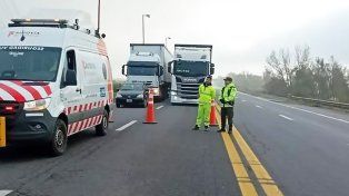 La intensa niebla había obligado a cortar parcialmente y asistir el tránsito en el puente Zárate - Brazo Largo por la baja visibilidad sobre Ruta 12.