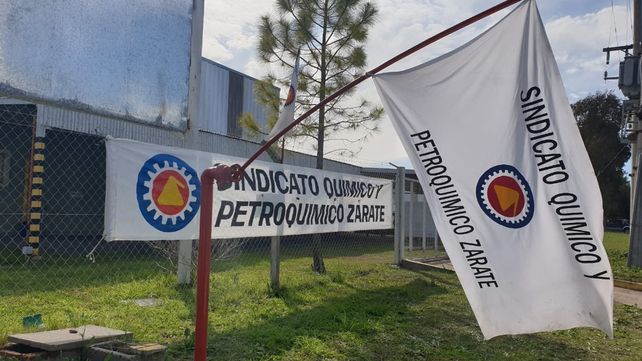 Gualeguaychú: despedidos acampan frente a la fábrica Resyder