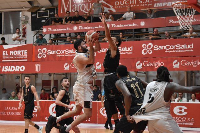 Colón dio pelea pero cayó ante San Isidro en San Francisco