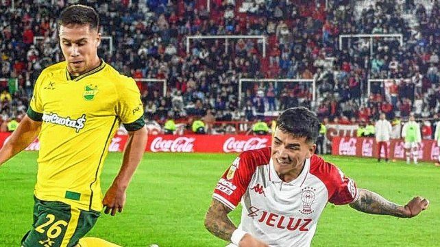 Huracán fue local ante Defensa.
