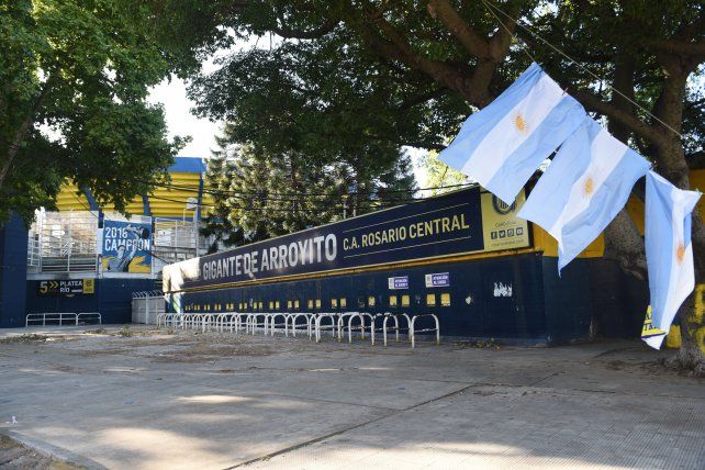 El Gigante con las banderas de Argentina. Este domingo habrá final del Mundial
