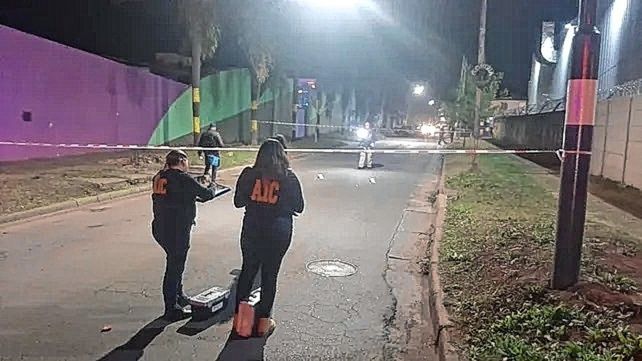 Dos nuevos homicidios en Rosario: apuñalaron a un hombre y sicarios balearon a otro