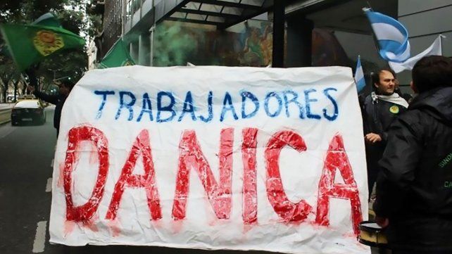 Dánica cierra su histórica planta y dejó un cartel en la puerta
