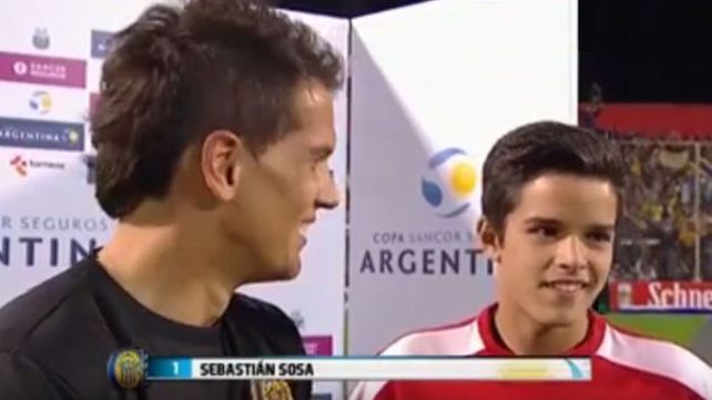 Genaro, el alcanzapelotas que tuvo su noche soñada junto al arquero Sosa