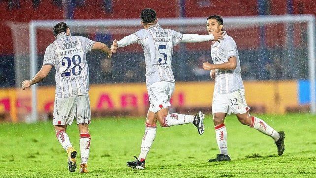 Unión no quiere sorpresas ante Gimnasia de Mendoza en su debut en Copa Argentina