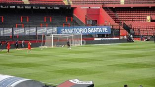 Dura sanción a Colón: deberá jugar sin público el próximo partido de local