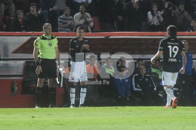 Tomás Sandoval el pasado viernes cuando reemplazó a Ismael Blanco en el final del juego ante Talleres. Tomás Sandoval el pasado viernes cuando reemplazó a Ismael Blanco en el final del juego ante Talleres.
