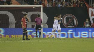 Newells hizo todo mal y fue noqueado por el Gimnasia de Maradona
