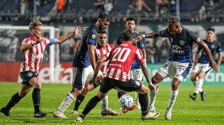 Gran empate, con muchas emociones, entre Independiente Rivadavia y Estudiantes en el Gargantini.