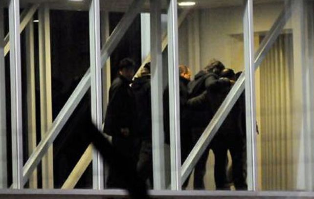 El hijo de la presidenta ascendió al Tango 01 con ayuda debido a su molestia. Especialistas rosarinos dieron detalles sobre la artritis séptica.