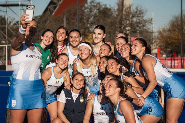Las Leonas se roban todas las miradas en los juegos.