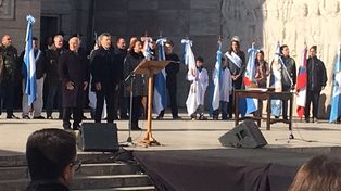 Macri encabeza en Rosario el acto por el Día de la Bandera