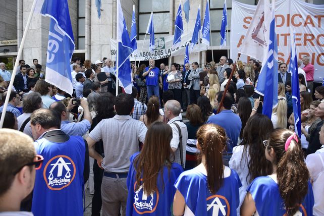 Más justa. Los trabajadores judiciales reclamaron por emergencia en la Justicia