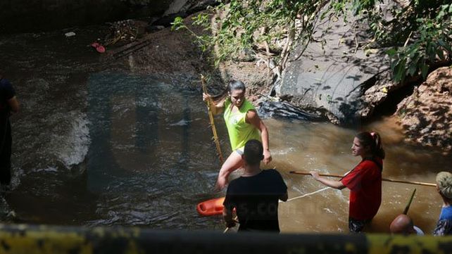 La policía suspendió la búsqueda de Fiorella en el arroyo Antoñico