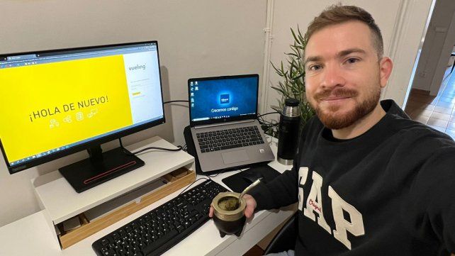 Carlos Matías Secchi trabaja en una línea low cost en Barcelona