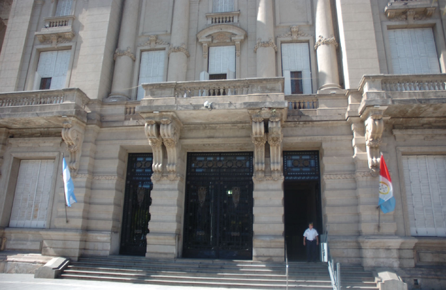 El gobierno y diputados se reúnen para destrabar el presupuesto